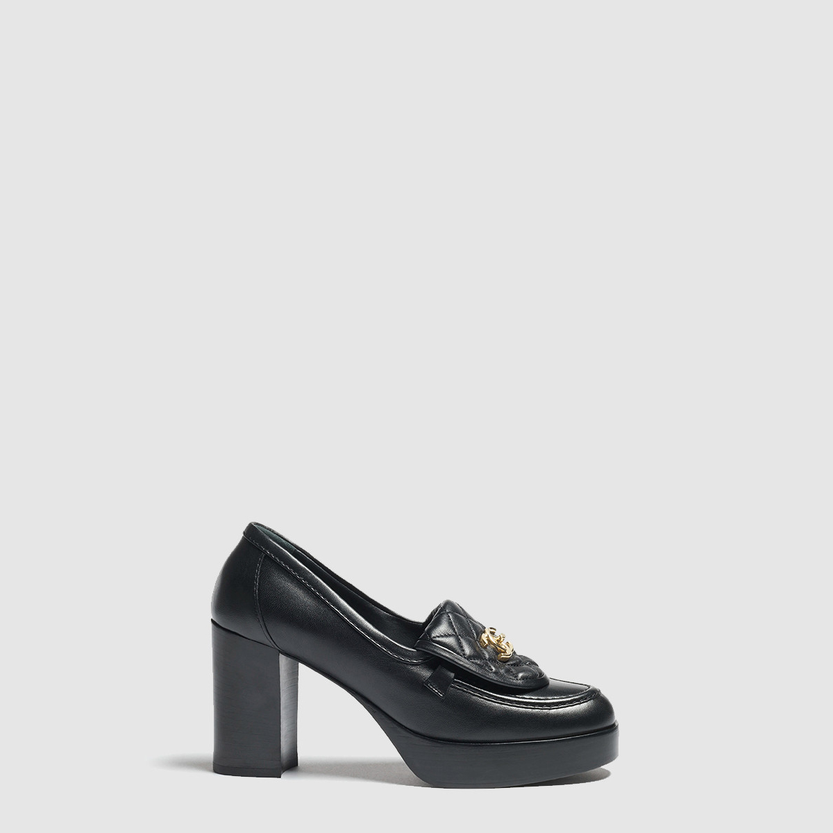 샤넬 로퍼 G46692