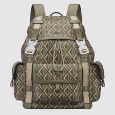 디올 히트 더 로드 플랩 백팩 1HTBA