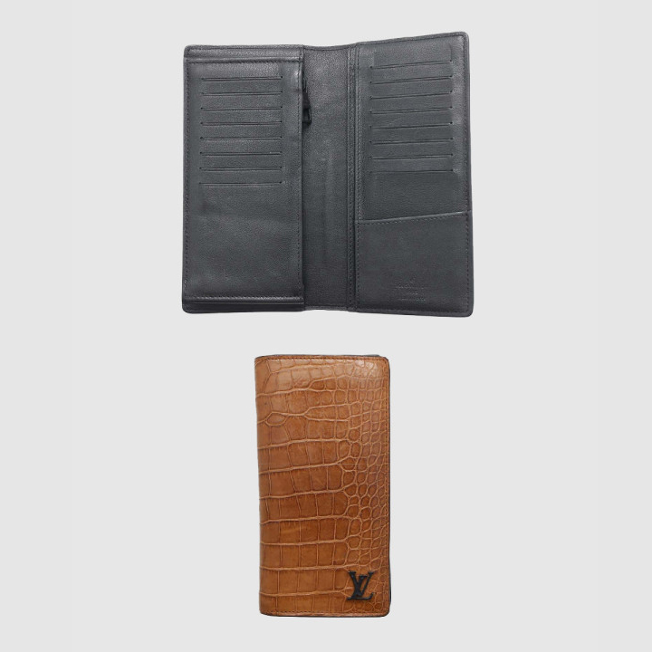 루이비통 악어 가죽 장지갑 M81830