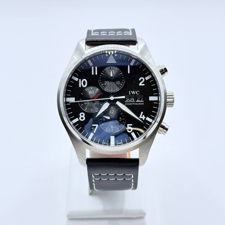 IWC 샤프하우젠 파일럿 워치 크로노그래프 WC17