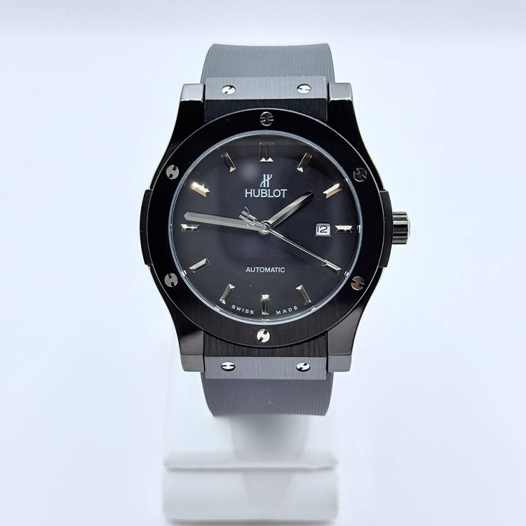 위블로 HUBLOT 클래식 퓨전 블랙 매직 WO11