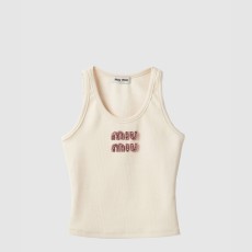 미우미우 리브 저지 탑