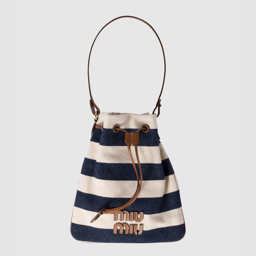 미우미우 스트라이프 패브릭 드로스트링 파우치 5ND016