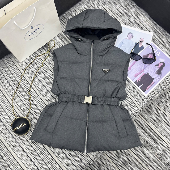 프라다 90% 화이트 구스 다운 후드 다운 베스트