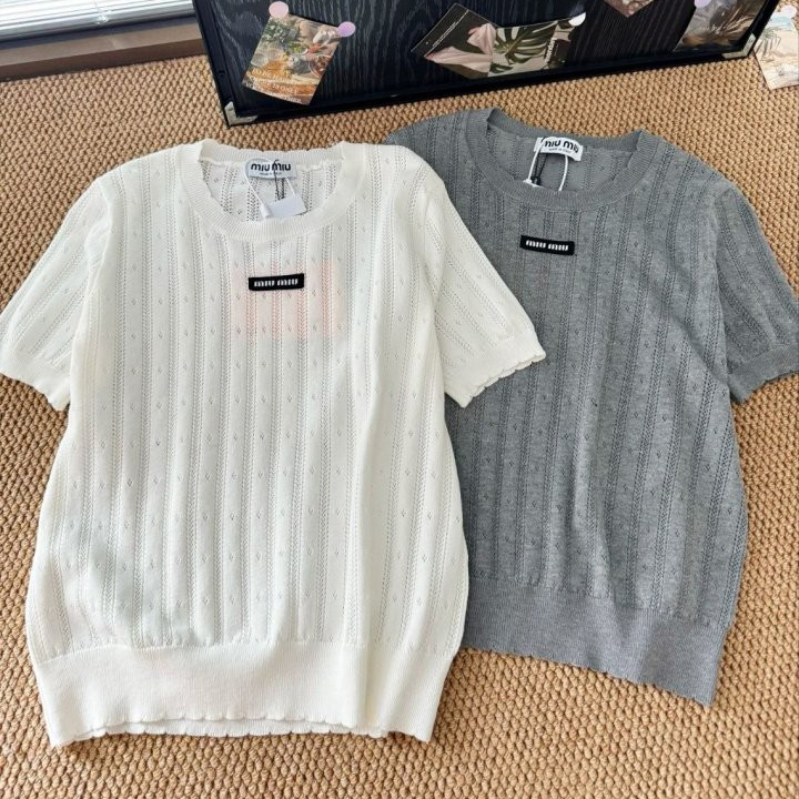미우미우 25 로*패치 펀칭 니트