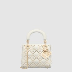 디올 레이디백 울트라 매트 미니 M0505