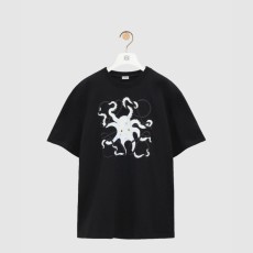 로에베 코튼 소재의 여유로운 핏 티셔츠