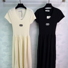 발렌티노 25 초가을 니트 패치워크 반팔 롱 스커트