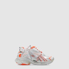 발렌시아가 러너 스니커즈 677402