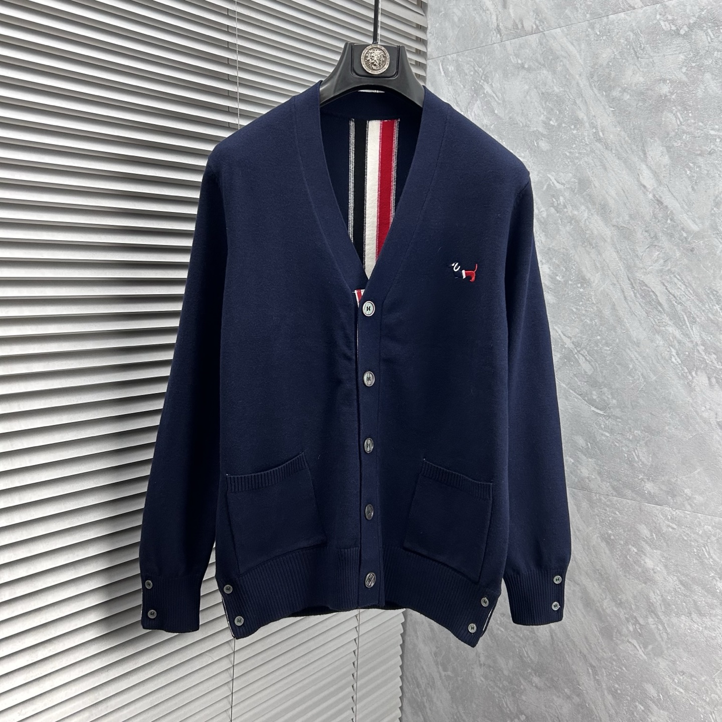 톰브라운 2025 가을/겨울 신상품 남성 브랜드 고급 울 카디건