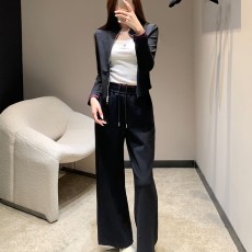 로로피아나 25FW 초가을 신상품 스탠드업 칼라 컬러블록 지퍼 재킷 & 팬츠 세트