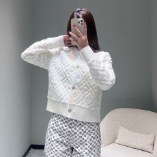루이비통 스키 시즌 신상품 니트 가디건