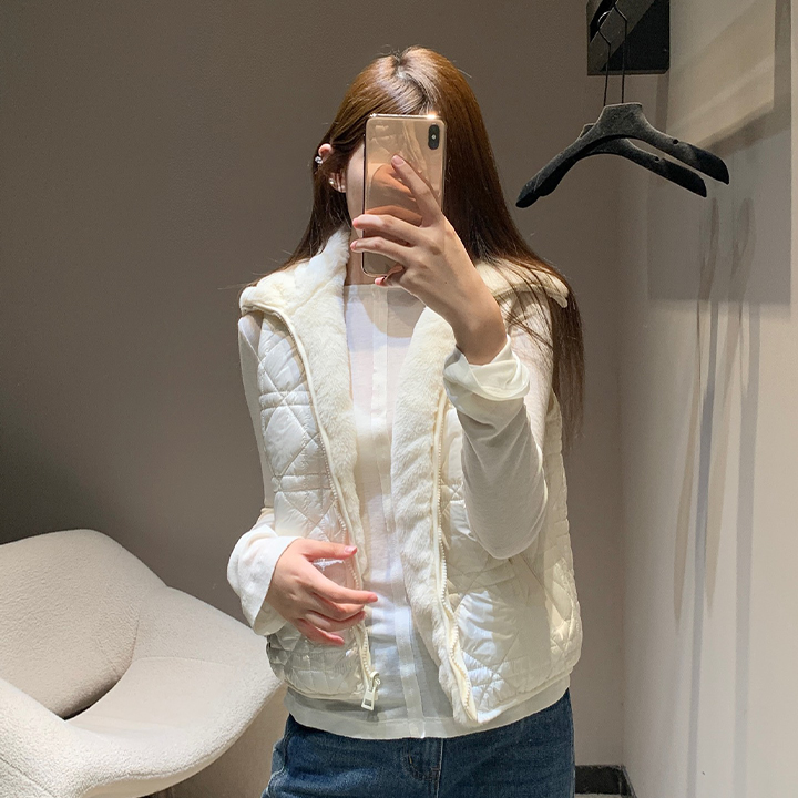 디올 25FW 초가을 신상품 양면 다이아몬드 퀼팅 베스트