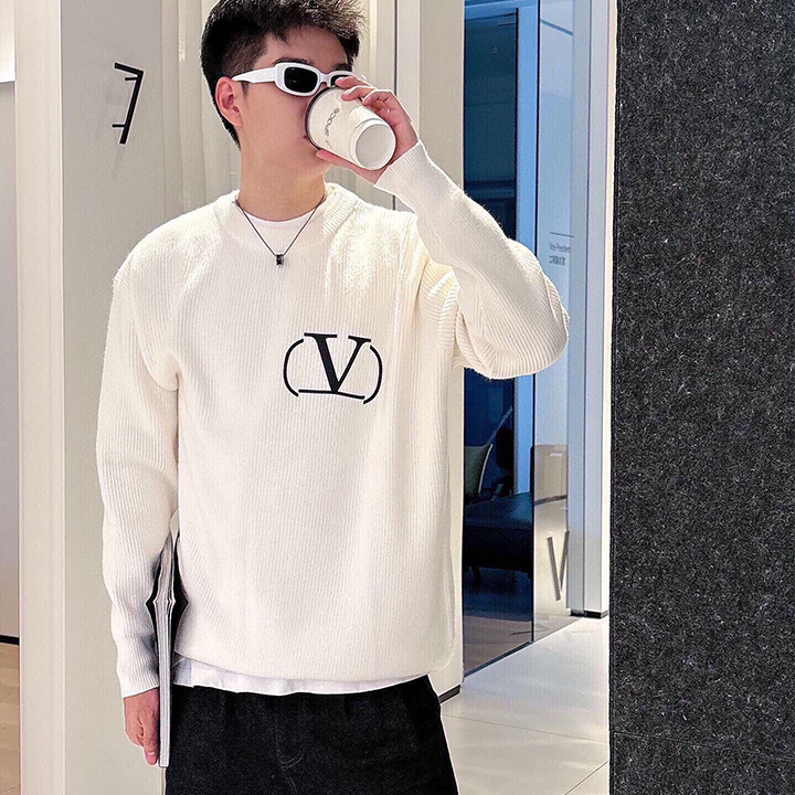 발렌티노 니트 라운드넥 스웨터