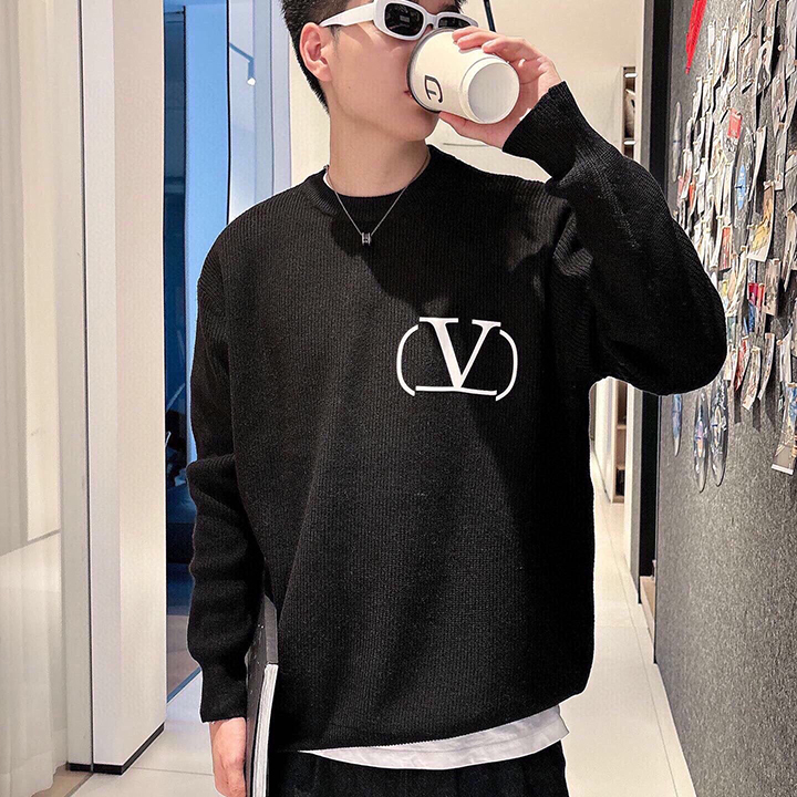 발렌티노 니트 라운드넥 스웨터