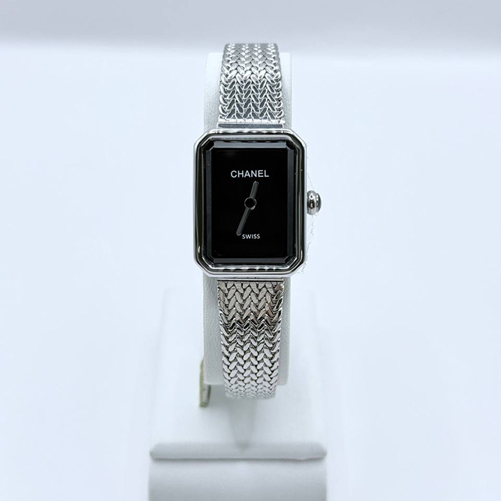 샤넬 보이프렌드 블랙 길로시 다이얼 레이디 시계 CH13