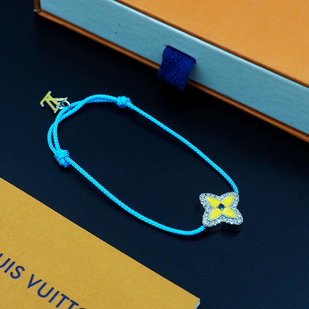 루이비통 모노그램 플라워 스테시아 (Monogram Flower Stesia) 팔찌