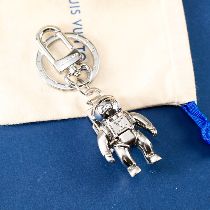 루이비통 LV 우주비행사 키 홀더 & 백참