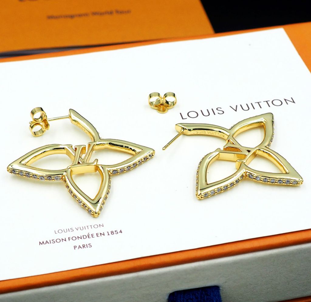 루이비통 슬림 플라워 이어링 귀걸이