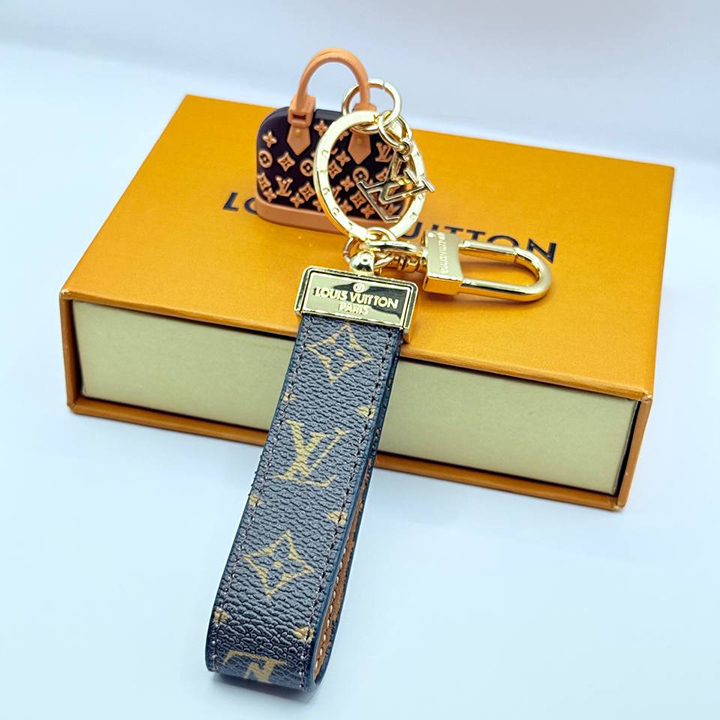 루이비통 LV 모노그램 드래곤 백참& 키홀더