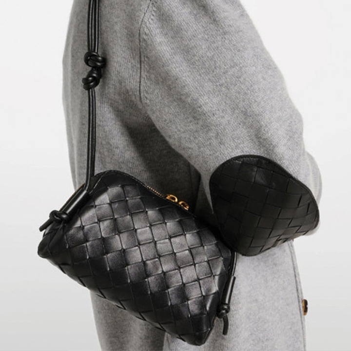 보테가베네타 인트레치아토 콘서트 파우치