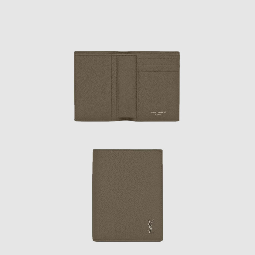 생로랑 그레인 가죽 소재의 미니 CASSANDRE 카드 지갑 668736