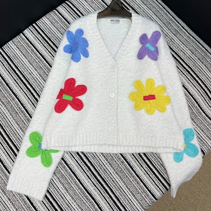 미우미우 신상 니트 가디건
