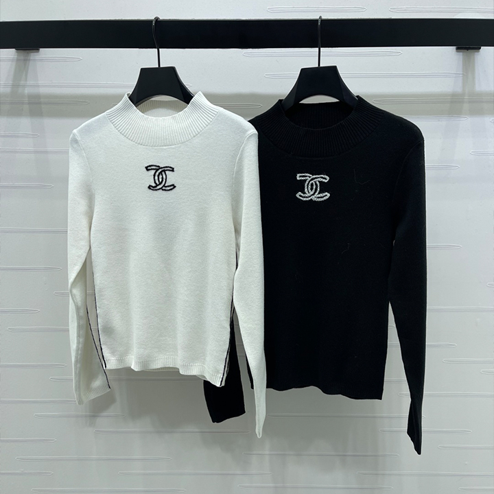 샤넬 2025 가을/겨울 컬렉션 더블 C 자수 니트 롱슬리브 탑
