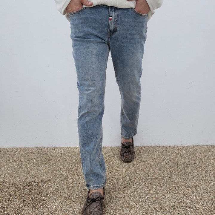 톰브라운 TB 슬림 일자 데님워싱 청바지