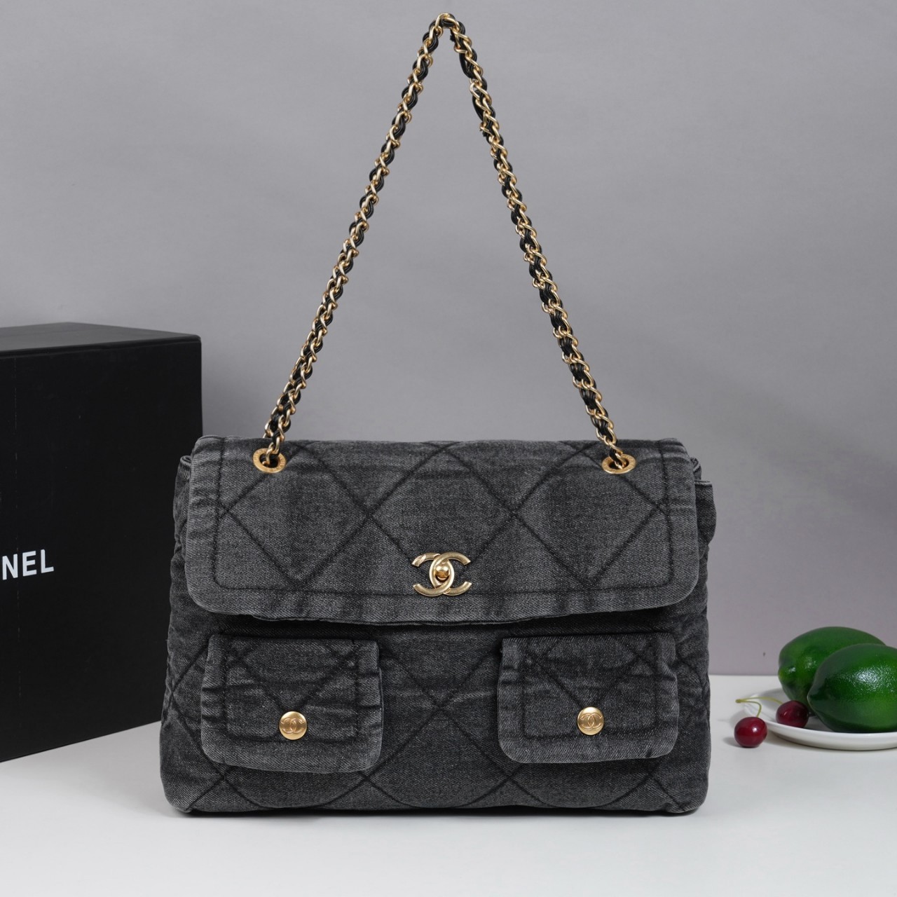 샤넬 흑청 데님 투포켓