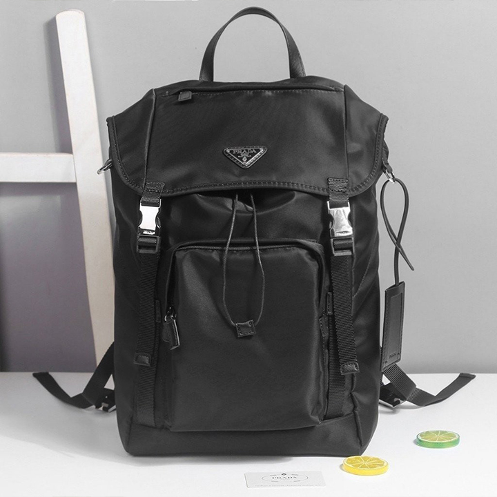 프라다 투버클백팩 p8203