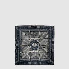에르메스 Couvertures et Tenues de Jour Bandana 스카프 140