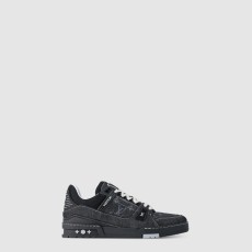 루이비통 트레이너 스니커즈 1AHSZL