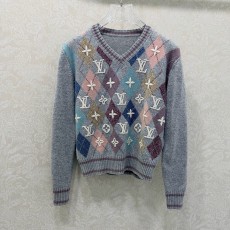 루이비통  3D 자수 로고 다이아몬드 패턴 자카드 스웨터