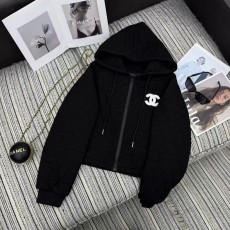 퀼팅 후드 캐주얼 재킷과 신축성 있는 스트레이트 레그 팬츠