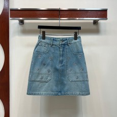 루이비통 데님 미니 스커트입