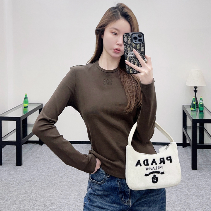 셀린* 2025 신상품 라운드넥 자수 코튼 긴팔 탑