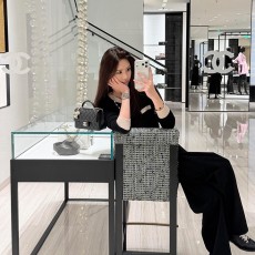 샤넬 투피스 캐시미어 니트 스웨터 + 와이드 레그 팬츠 세트