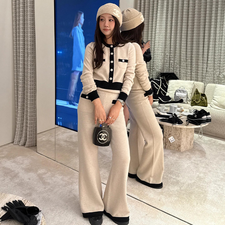 샤넬 투피스 캐시미어 니트 스웨터 + 와이드 레그 팬츠 세트