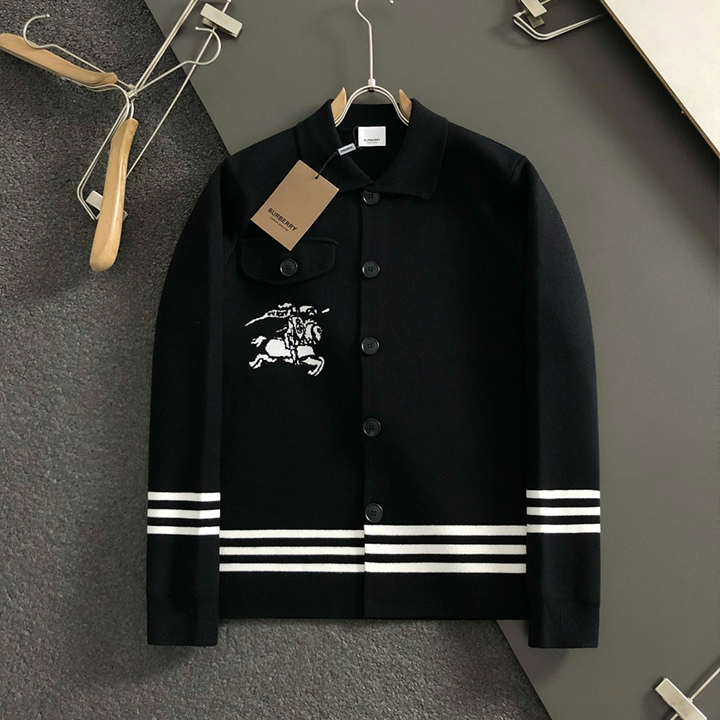 버버리 가을/겨울 트렌디 니트웨어 컬렉션