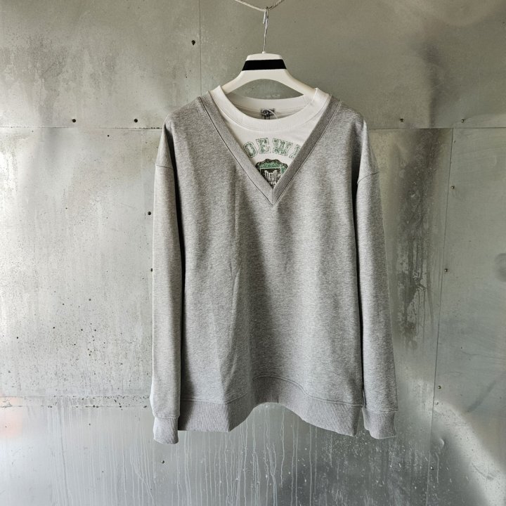 로에베 브이넥 트롱프뢰유 스웨이트셔츠