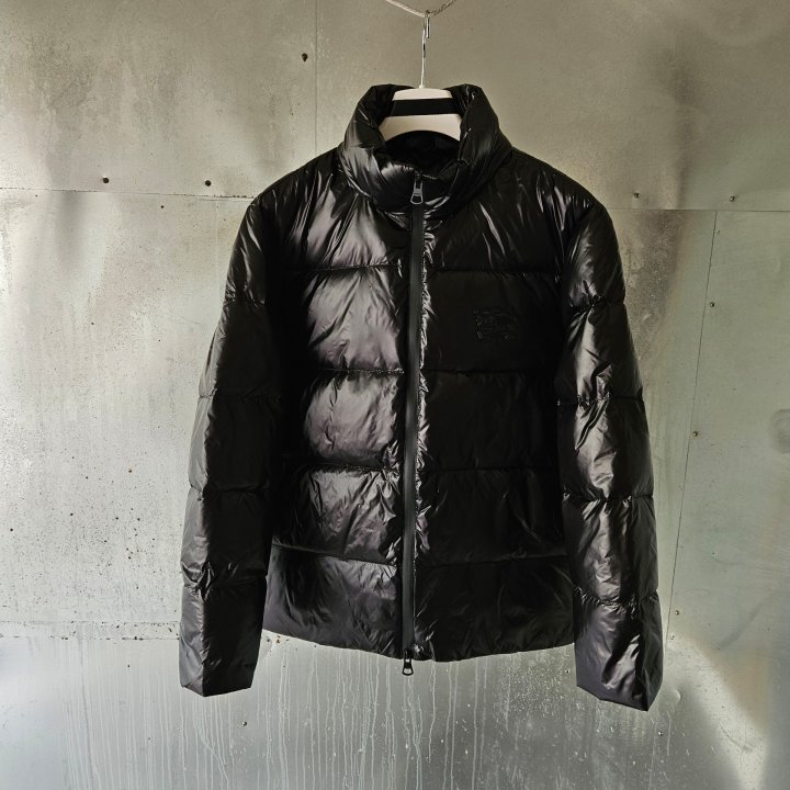 버버리 이퀘스트리안 나이트패치 패딩 자켓