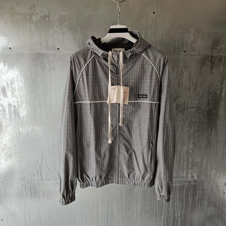 25 SS 미우미우 체크 테크니컬 패브릭 봄버 자켓