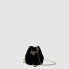 프라다 벨벳 미니 파우치 1NR016