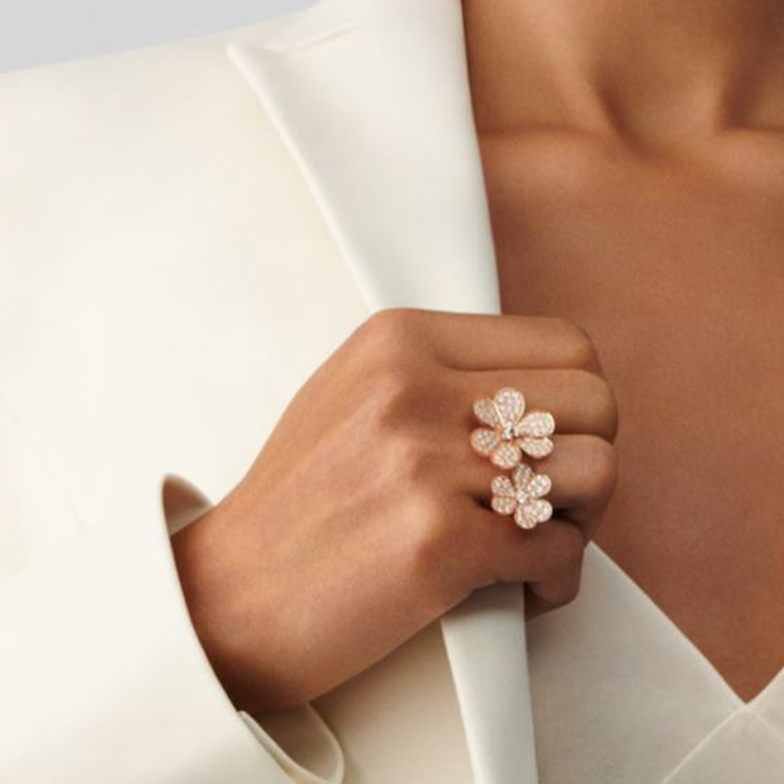 반클리프 프리볼 비트윈 더 핑거 링 로즈골드 VCF09