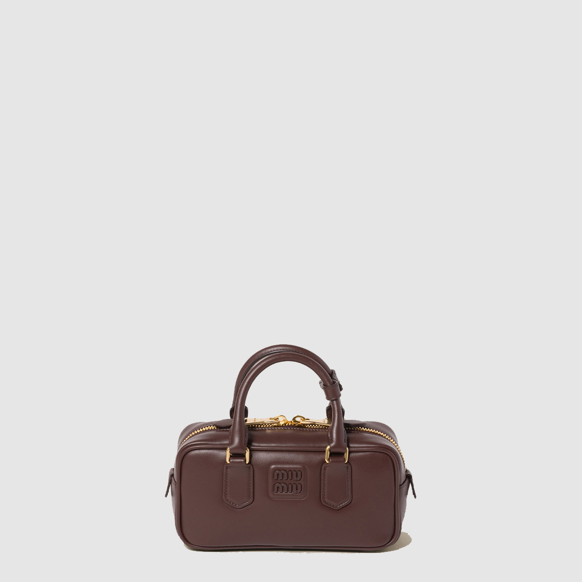 미우미우 아르카디 가죽 백 5BB142