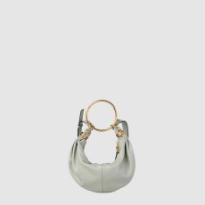 끌로에 그레인드 가죽 스몰 CHC24AS611N7238Y