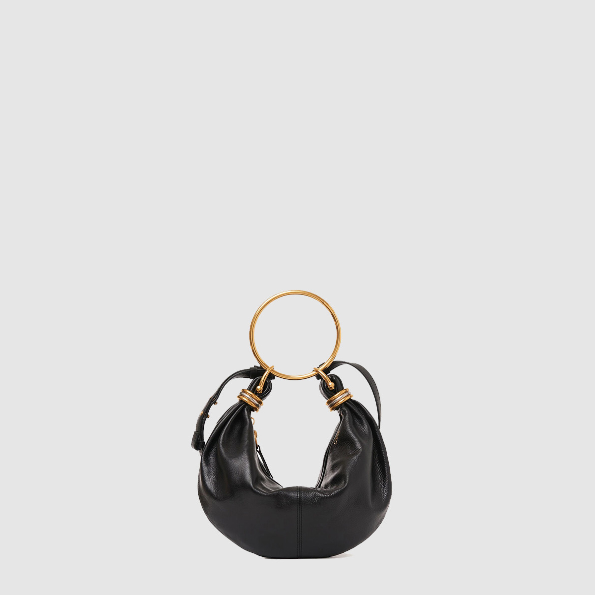 끌로에 그레인드 가죽 스몰 CHC24AS611N72001