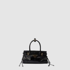 프라다 보니 미니 가죽 핸드백 1BA486