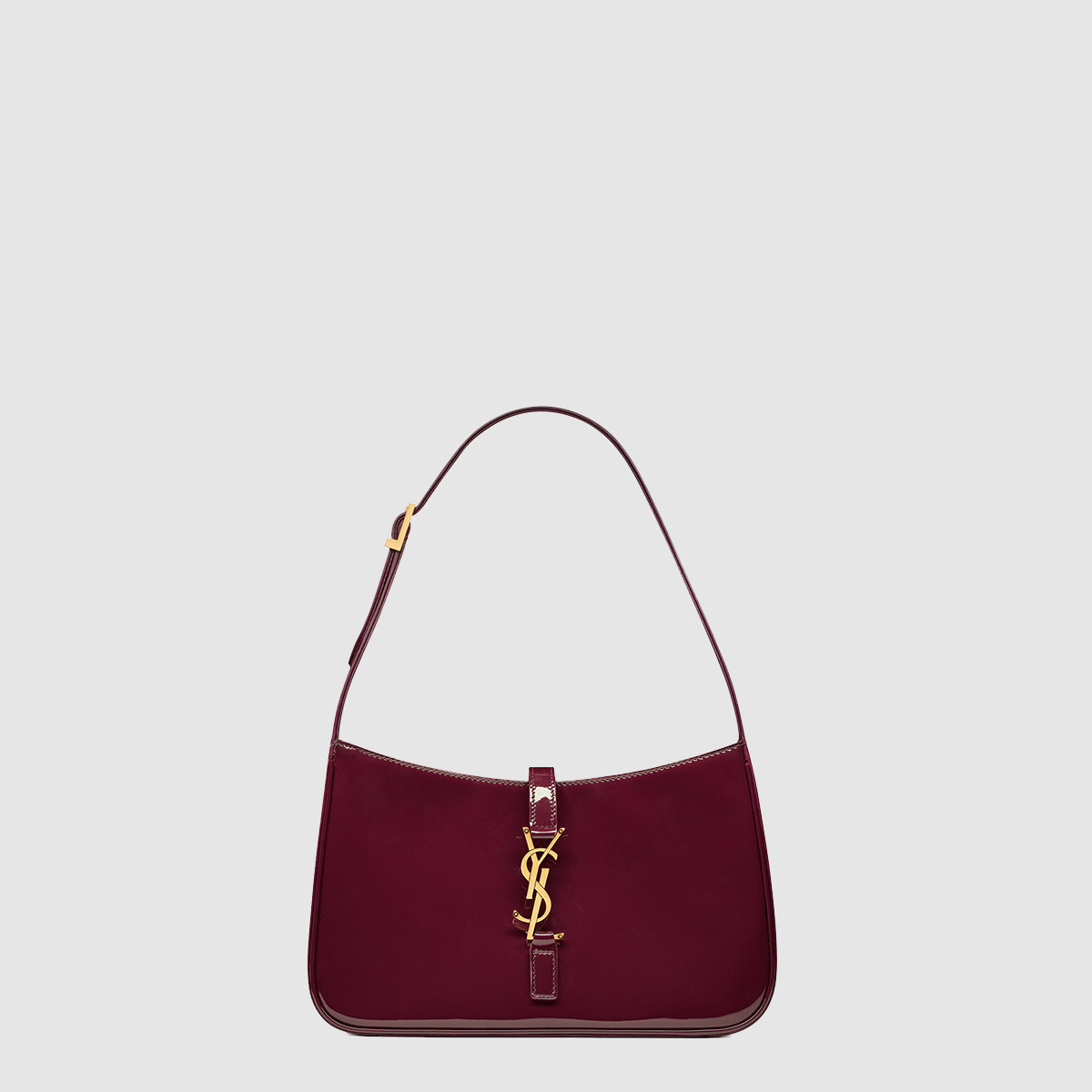 생로랑 페이턴트 가죽 소재의 LE 5 A 7 호보백 657228